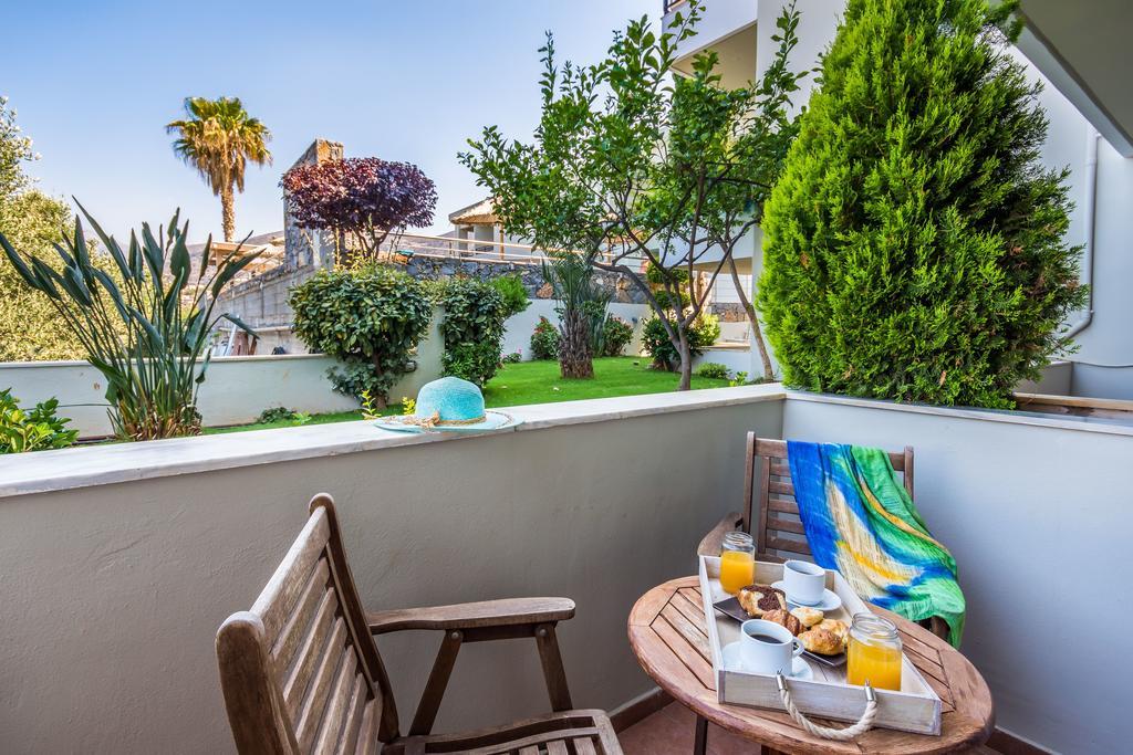 Dias Hotel & Apts Sztalída Kültér fotó