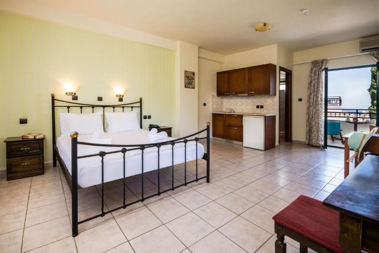 Dias Hotel & Apts Sztalída Kültér fotó